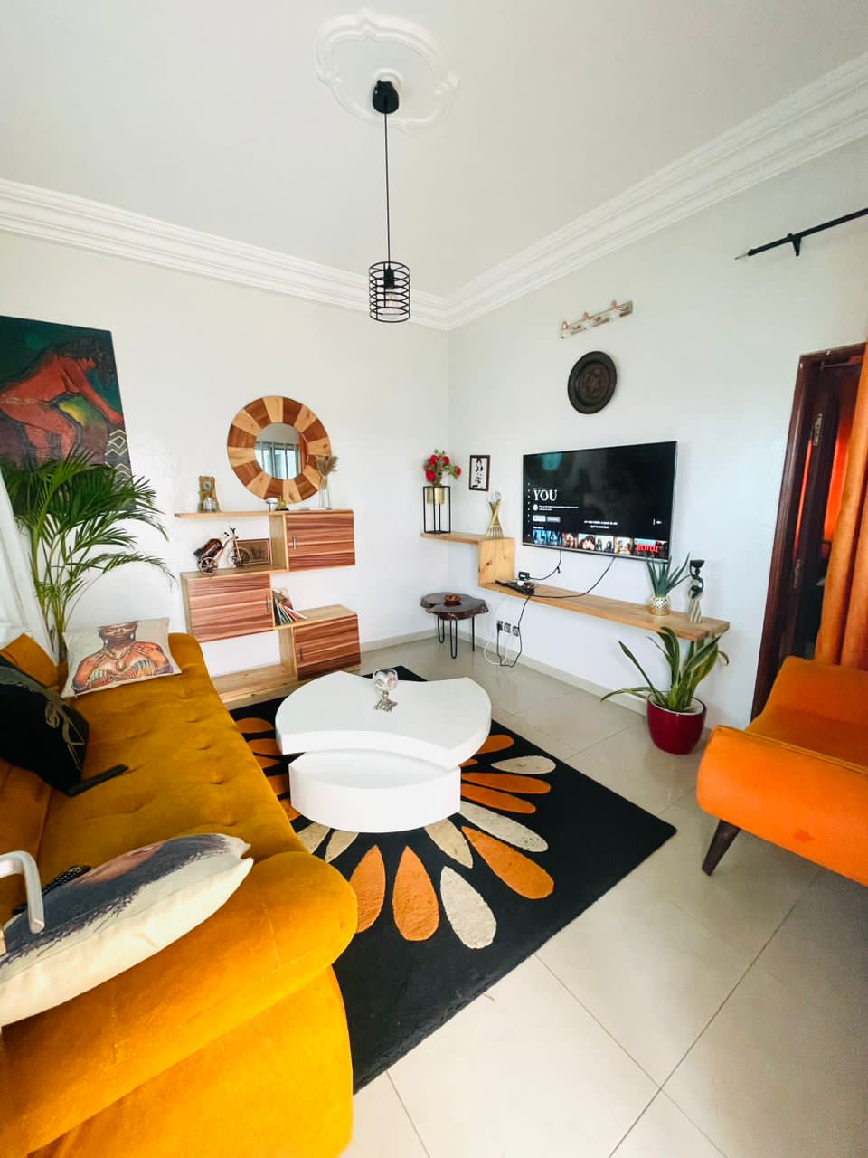 Une chambre Salon meublé.