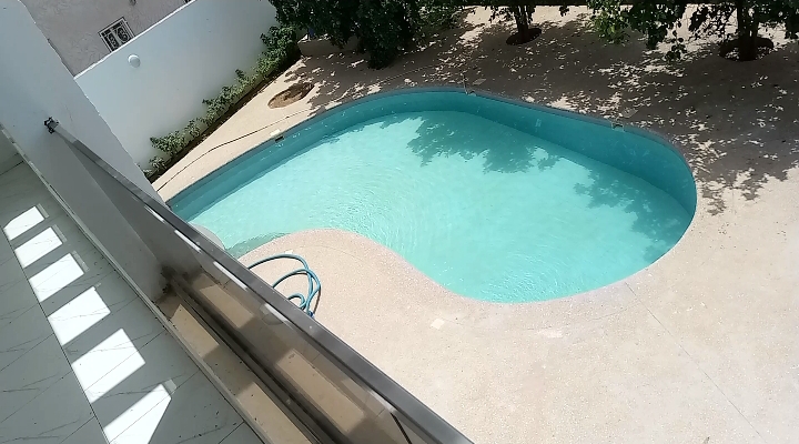 Villa R+1 meublée de 5 pièces avec piscine à louer à Somone