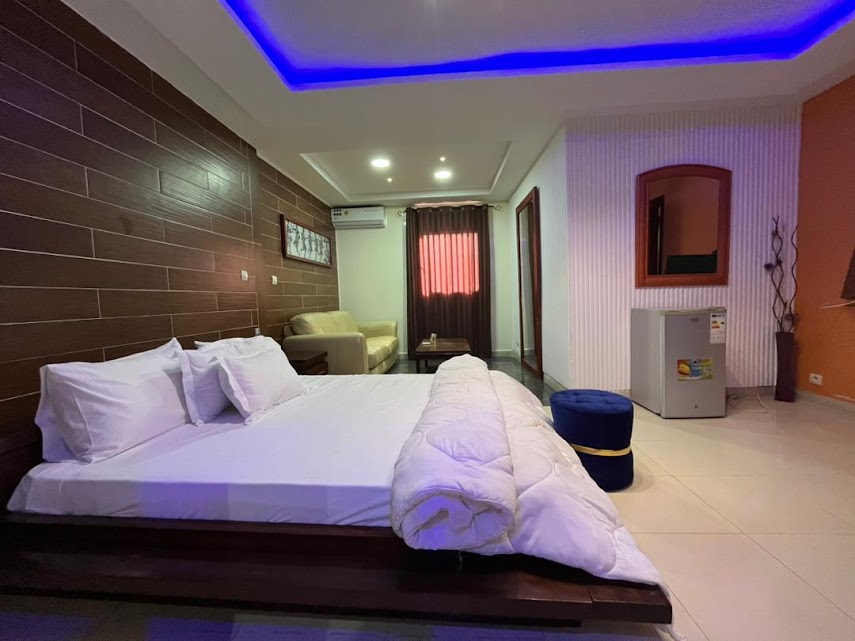 LOCATION CHAMBRES ET SUITES
